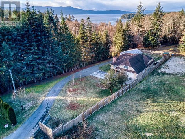 2339 Lang Bay Road, House detached with 3 bedrooms, 4 bathrooms and 2 parking in Powell River C BC | Image 90