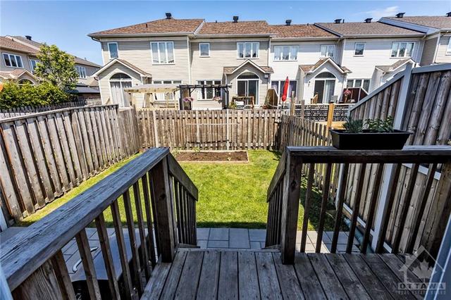 602 Louis Toscano Drive, Townhouse with 3 bedrooms, 3 bathrooms and 3 parking in Ottawa ON | Image 30