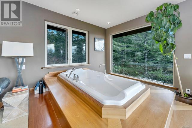 4948 Nagle Rd, House detached with 4 bedrooms, 7 bathrooms and 12 parking in Sooke BC | Image 36