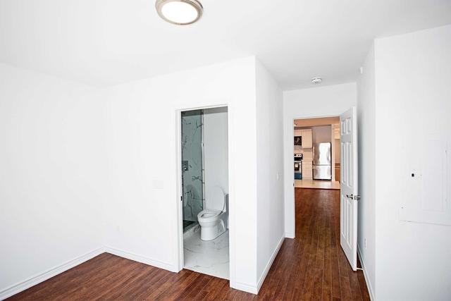 2nd flr - 1116 College St, House attached with 3 bedrooms, 2 bathrooms and 0 parking in Toronto ON | Image 15