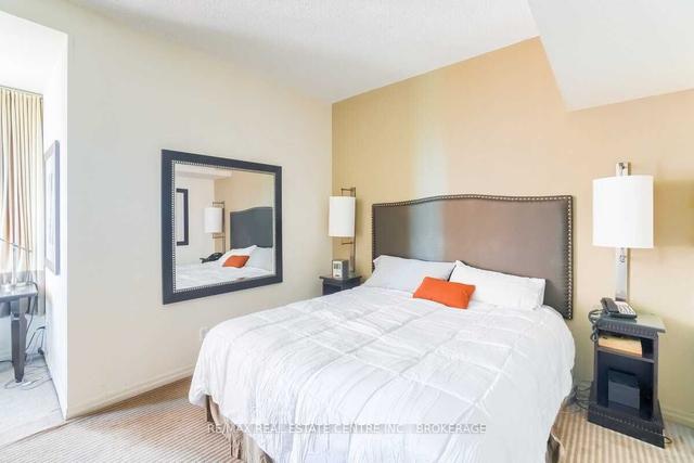 4202 - 1 King Street St W, Condo with 0 bedrooms, 1 bathrooms and 0 parking in Toronto ON | Image 10