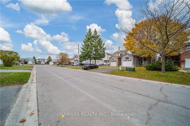 874 Walker Crt, House detached with 3 bedrooms, 2 bathrooms and 4 parking in Kingston ON | Image 19