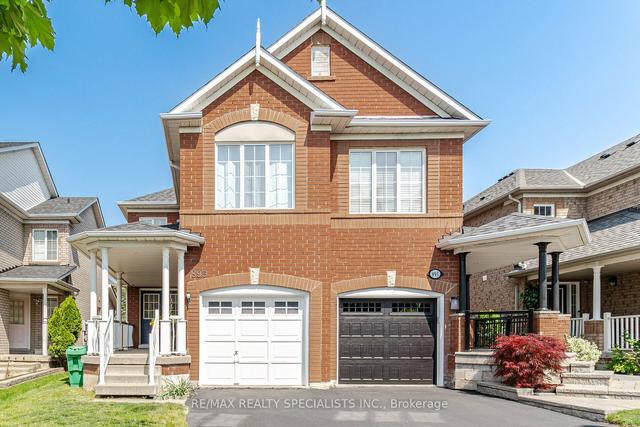 895 Golden Farmer Way, House semidetached with 3 bedrooms, 3 bathrooms and 3 parking in Mississauga ON | Image 1