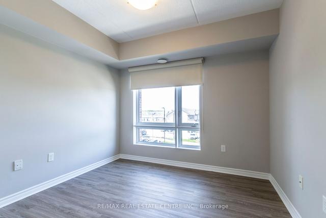 309 - 45 Kingsbury Sq, Condo with 2 bedrooms, 1 bathrooms and 1 parking in Guelph ON | Image 14