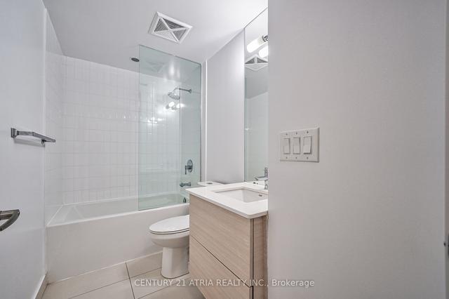 1003 - 210 Simcoe St, Condo with 1 bedrooms, 1 bathrooms and 0 parking in Toronto ON | Image 3
