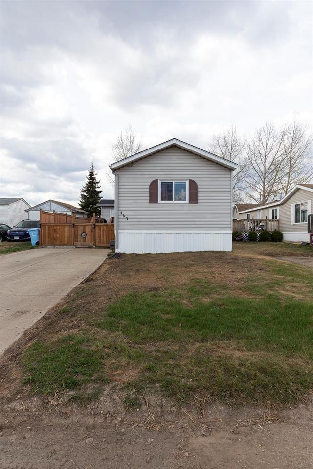 141 Clausen Crescent, House detached with 3 bedrooms, 2 bathrooms and 3 parking in Wood Buffalo AB | Image 35