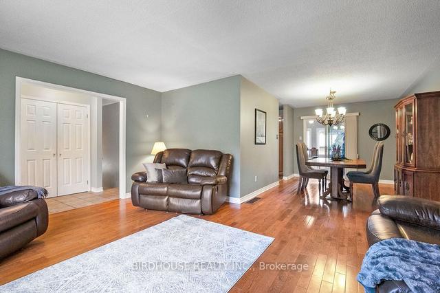 56 Armitage Ave, House detached with 3 bedrooms, 2 bathrooms and 8 parking in Kawartha Lakes ON | Image 40