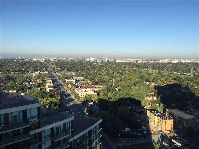 lrg07 - 7 Lorraine Dr, Condo with 2 bedrooms, 3 bathrooms and 2 parking in Toronto ON | Image 7
