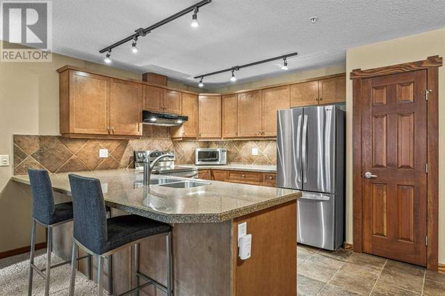 311, - 150 Crossbow Place, Condo with 2 bedrooms, 2 bathrooms and 2 parking in Canmore AB | Image 5