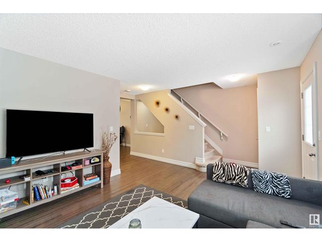 91 - 3625 144 Av Nw, House attached with 3 bedrooms, 2 bathrooms and null parking in Edmonton AB | Image 4