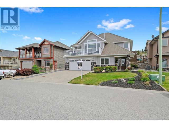 5035 Seon Crescent, House detached with 4 bedrooms, 3 bathrooms and 4 parking in Kelowna BC | Image 2