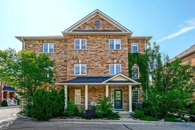 156 Brickworks Lane, Townhouse with 3 bedrooms, 3 bathrooms and 2 parking in Toronto ON | Image 1