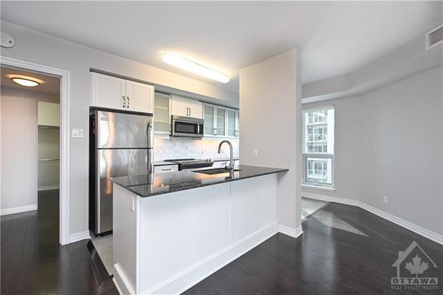 601 - 242 Rideau Street, Condo with 2 bedrooms, 2 bathrooms and 1 parking in Ottawa ON | Image 9