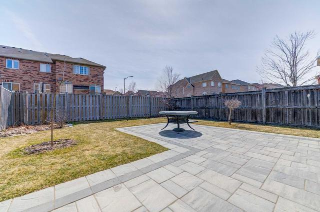 81 Sir Sanford Fleming Way, House attached with 3 bedrooms, 4 bathrooms and 2 parking in Vaughan ON | Image 18