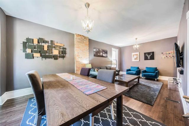 upper - 37 Garden Ave, House detached with 2 bedrooms, 2 bathrooms and 1 parking in Toronto ON | Image 4