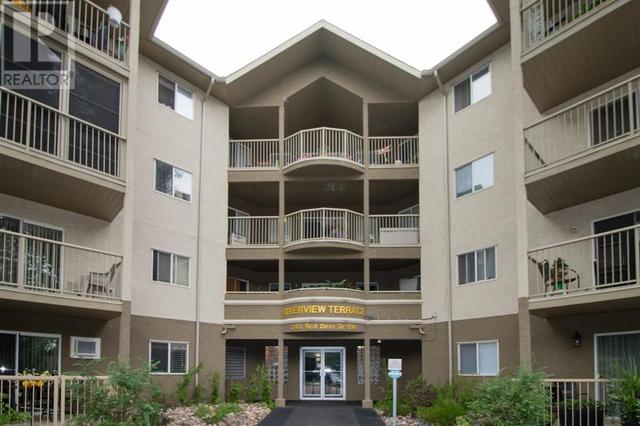 319, - 245 Red Deer Drive Sw, Condo with 3 bedrooms, 2 bathrooms and 1 parking in Medicine Hat AB | Card Image