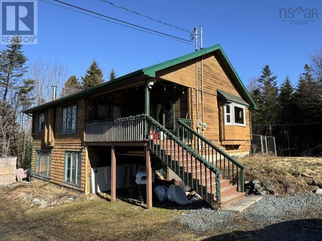 8683 Highway 7, House detached with 4 bedrooms, 2 bathrooms and null parking in Halifax NS | Image 1