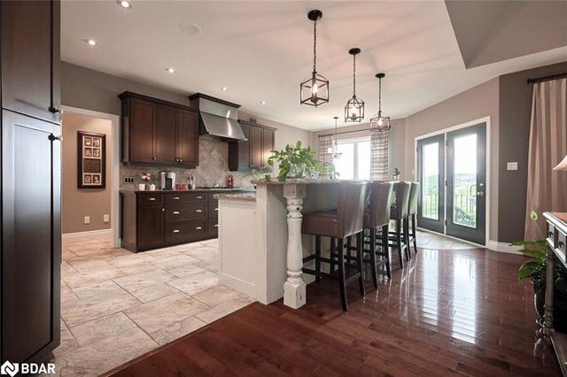 103 Mount St Louis Road W, House detached with 5 bedrooms, 3 bathrooms and 15 parking in Oro Medonte ON | Image 5