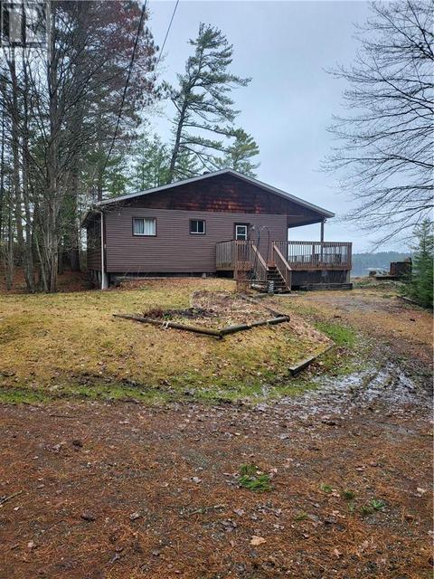 186 B Hass, Home with 3 bedrooms, 1 bathrooms and null parking in French River ON | Card Image