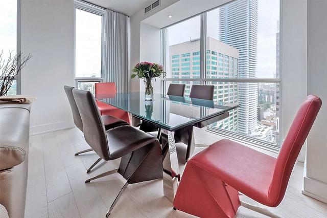3311 - 1 Yorkville Ave, Condo with 2 bedrooms, 2 bathrooms and 1 parking in Toronto ON | Image 8