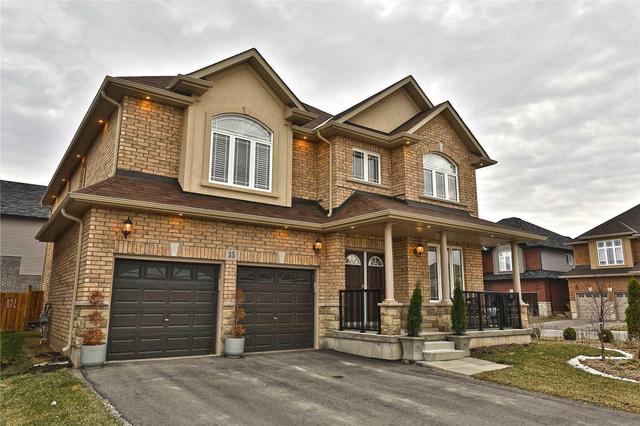 35 Keystone Cres, House detached with 4 bedrooms, 4 bathrooms and 2 parking in Hamilton ON | Image 1