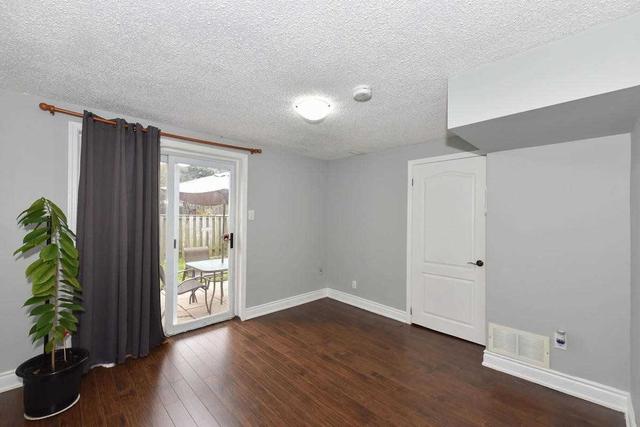 73 Moregate Cres, Townhouse with 3 bedrooms, 3 bathrooms and 2 parking in Brampton ON | Image 13
