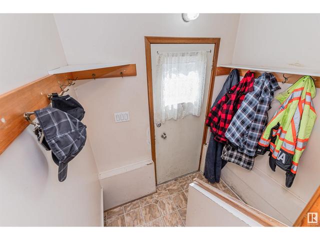 214 6th St, House detached with 4 bedrooms, 1 bathrooms and null parking in Thorhild County AB | Image 20
