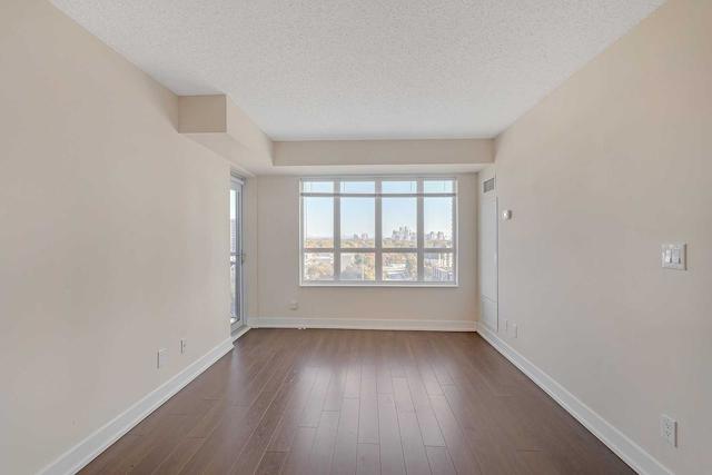 1026 - 2 Eva Rd, Condo with 2 bedrooms, 2 bathrooms and 1 parking in Toronto ON | Image 3