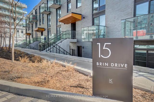 5 - 15 Brin Dr, Townhouse with 3 bedrooms, 2 bathrooms and 1 parking in Toronto ON | Image 1