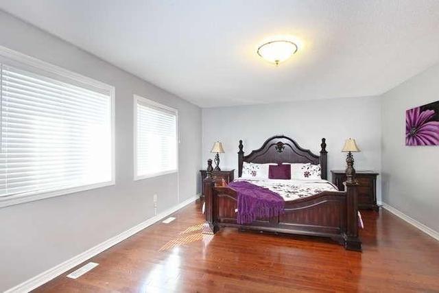 29 Valleyridge Cres, House detached with 5 bedrooms, 5 bathrooms and 4 parking in Brampton ON | Image 11