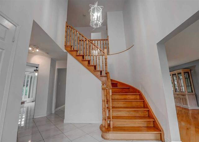 148 Kenpark Ave, House detached with 3 bedrooms, 4 bathrooms and 6 parking in Brampton ON | Image 12