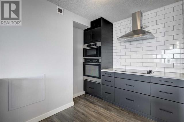 2912, - 221 6 Avenue Se, Condo with 2 bedrooms, 1 bathrooms and null parking in Calgary AB | Image 11