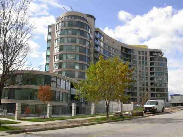 408 - 18 Valley Woods Rd, Condo with 2 bedrooms, 2 bathrooms and 1 parking in Toronto ON | Image 1