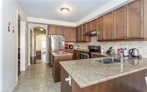 2491 Gateshead, House attached with 3 bedrooms, 4 bathrooms and 2 parking in Oakville ON | Image 16