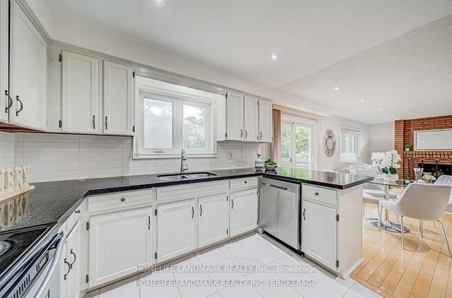 171 Greenfield Ave, House detached with 4 bedrooms, 4 bathrooms and 6 parking in Toronto ON | Image 8
