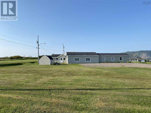 15877 Cabot Trail, House detached with 9 bedrooms, 2 bathrooms and null parking in Inverness, Subd. A NS | Image 5