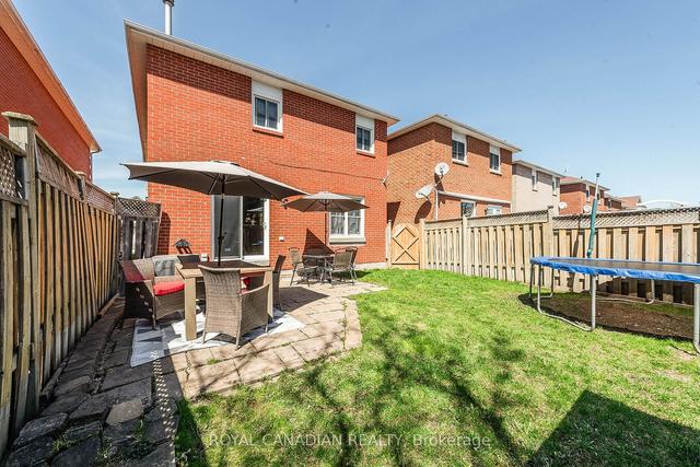 124 Joshua Rd, House detached with 3 bedrooms, 4 bathrooms and 6 parking in Orangeville ON | Image 35