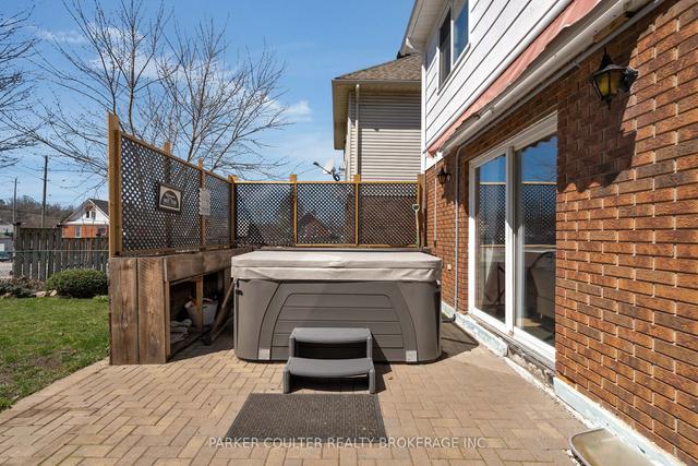 220 Third St, House detached with 5 bedrooms, 3 bathrooms and 4 parking in Midland ON | Image 33
