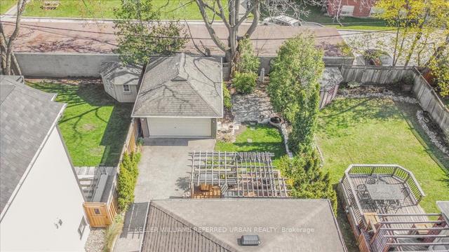 89 Avondale Ave, House detached with 2 bedrooms, 2 bathrooms and 7 parking in Toronto ON | Image 30