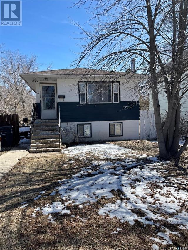 340 U Avenue S, House detached with 3 bedrooms, 2 bathrooms and null parking in Saskatoon SK | Image 2