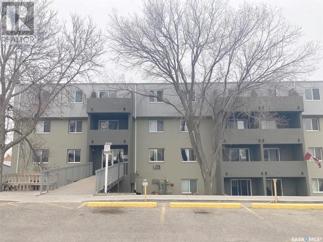 304 590 Laurier Street, Moose Jaw, SK, S6H6X6 | Card Image