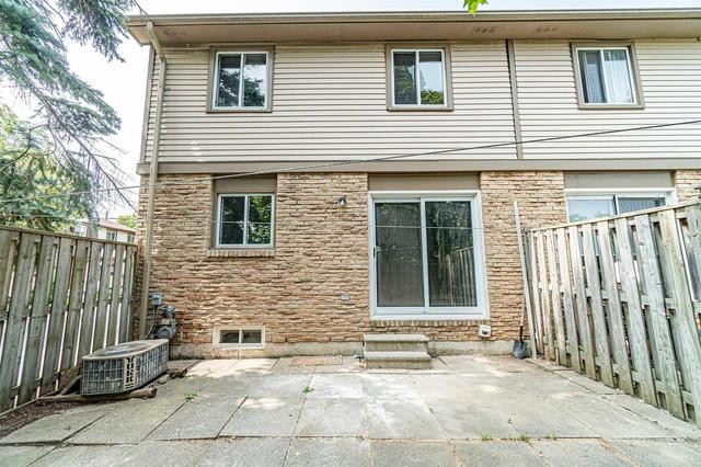 1 - 57 Hansen Rd N, Townhouse with 3 bedrooms, 3 bathrooms and 1 parking in Brampton ON | Image 20