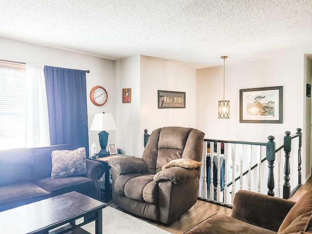 1601 52 Street, House detached with 4 bedrooms, 2 bathrooms and 4 parking in Edson AB | Image 5