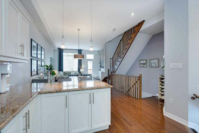 7 Tompkins Mews, House attached with 3 bedrooms, 2 bathrooms and 2 parking in Toronto ON | Image 22