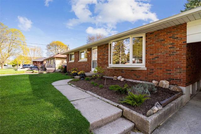 6 Hamel Ave, House detached with 3 bedrooms, 2 bathrooms and 5 parking in Guelph ON | Image 36