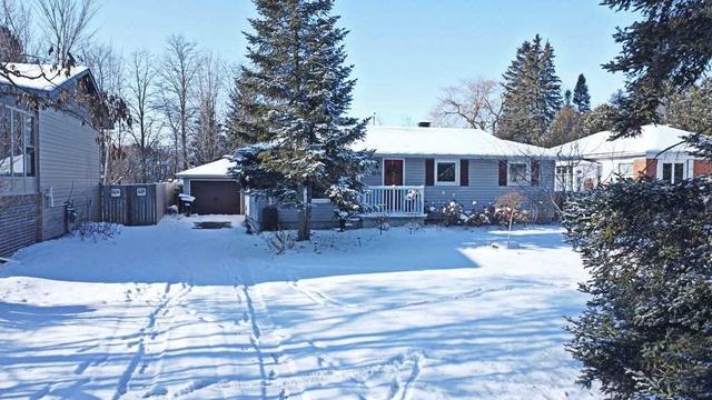 1878 St Johns Rd, House detached with 2 bedrooms, 2 bathrooms and 8 parking in Innisfil ON | Image 1