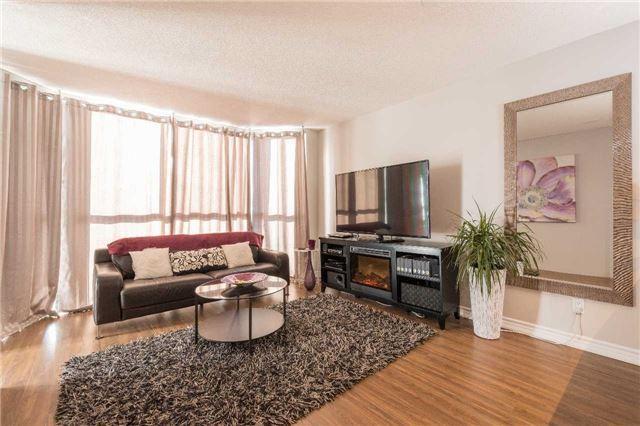 1001 - 880 Dundas St W, Condo with 1 bedrooms, 1 bathrooms and 1 parking in Mississauga ON | Image 1