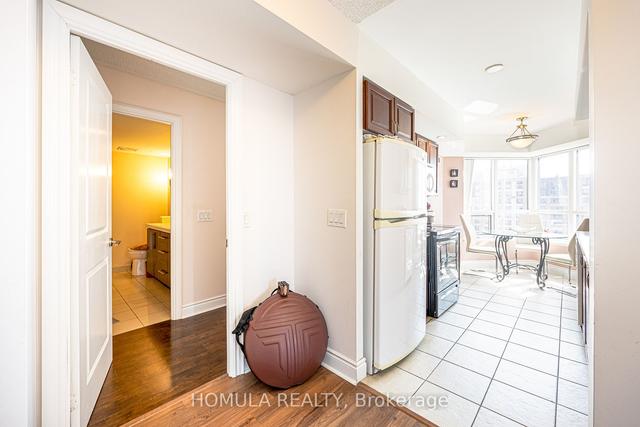 1826 - 500 Doris Ave, Condo with 2 bedrooms, 2 bathrooms and 1 parking in Toronto ON | Image 37