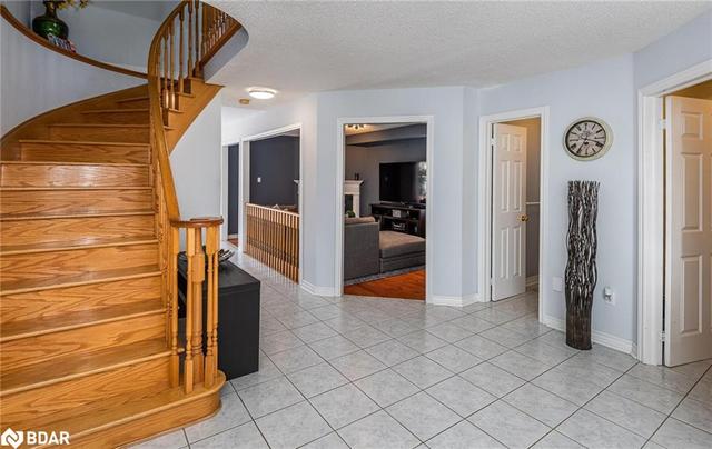 119 Country Lane, House detached with 5 bedrooms, 3 bathrooms and 6 parking in Barrie ON | Image 7