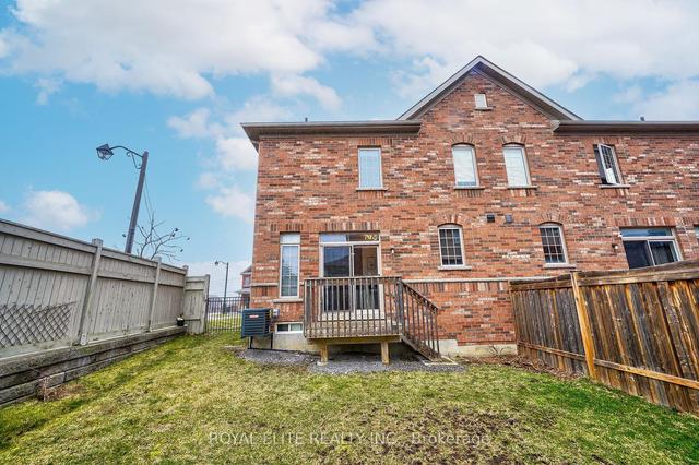 12 Henry Bauer Ave, House semidetached with 4 bedrooms, 3 bathrooms and 2 parking in Markham ON | Image 26